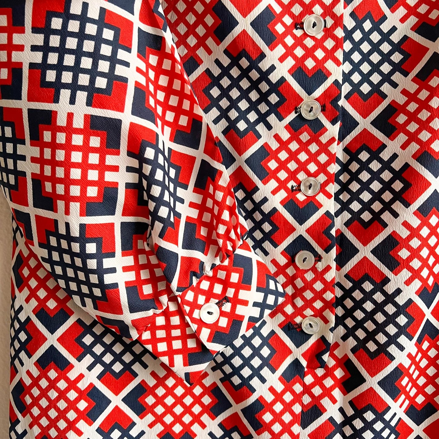 1970s Bright Red and Blue Abstract Pattern Dress (L/XL)