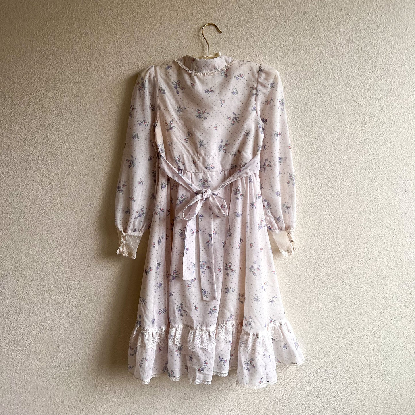 1970s Gunne Sax Babydoll Dress Wtih Dainty Floral Print (XS)