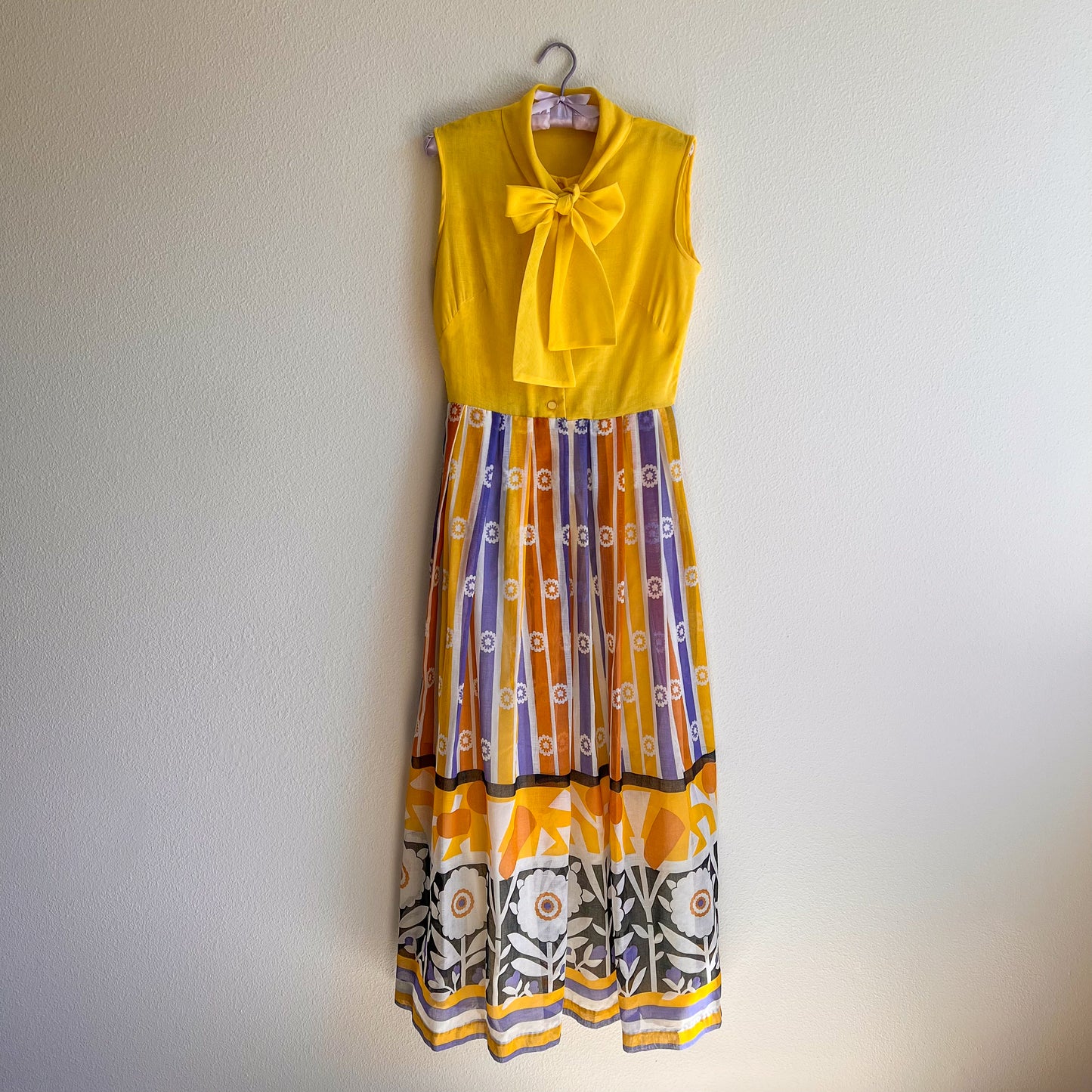 1970s Yellow Cotton Novelty Print Maxi Dress (S/M)