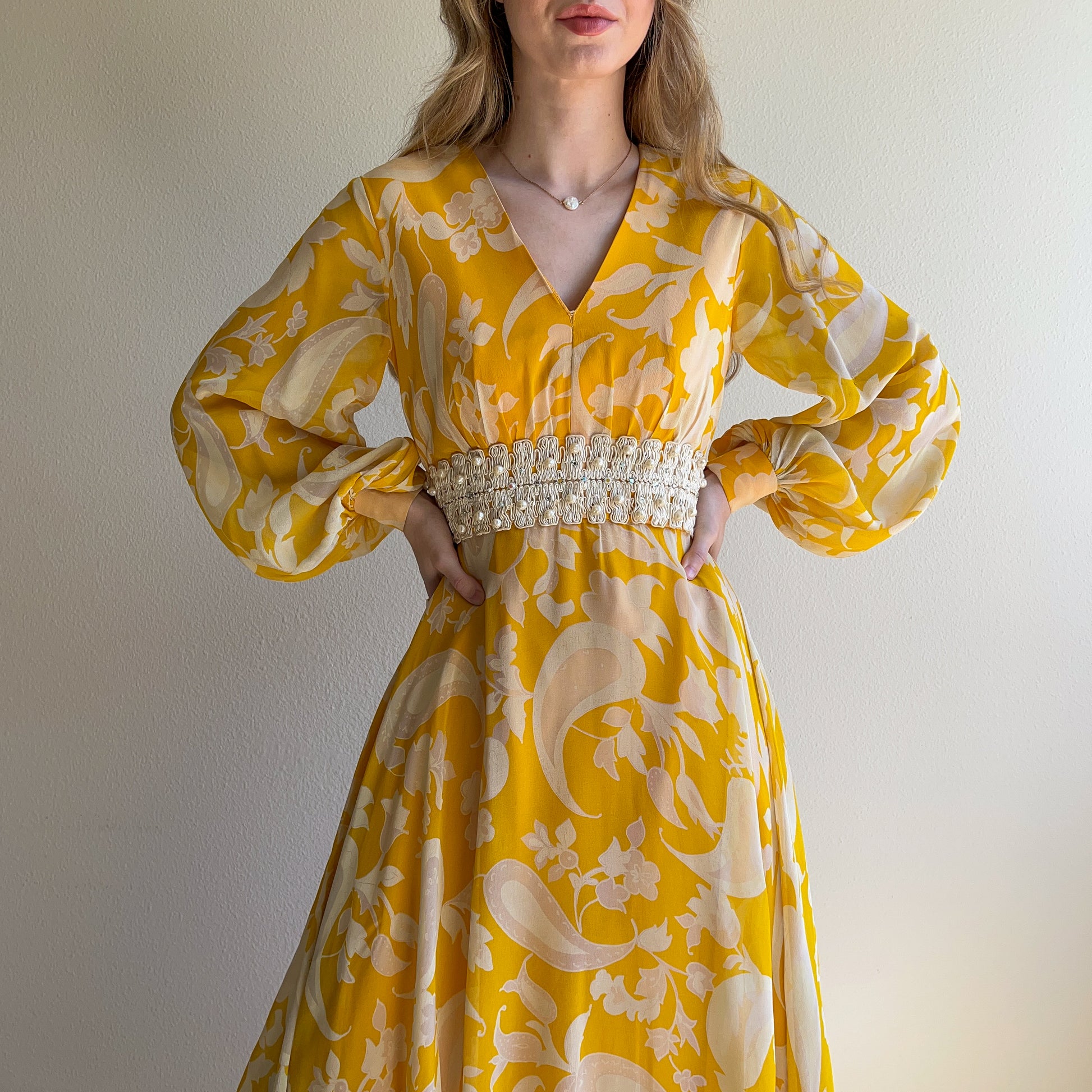 70s print midi dress Vintage 70s Green Gingham Apple Print Sundress